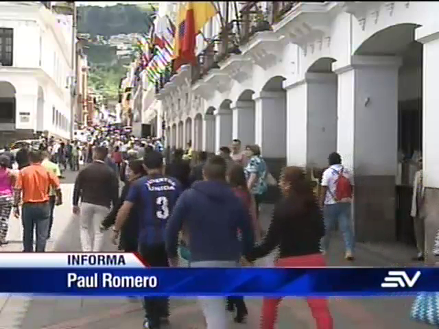 90 % de los ecuatorianos aprueba la visita del papa, según Cedatos