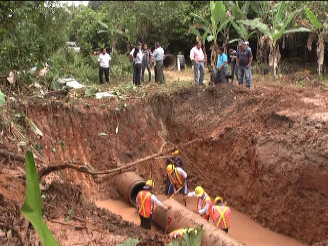 Más de 300 mil habitantes de El Guabo y Machala están sin agua