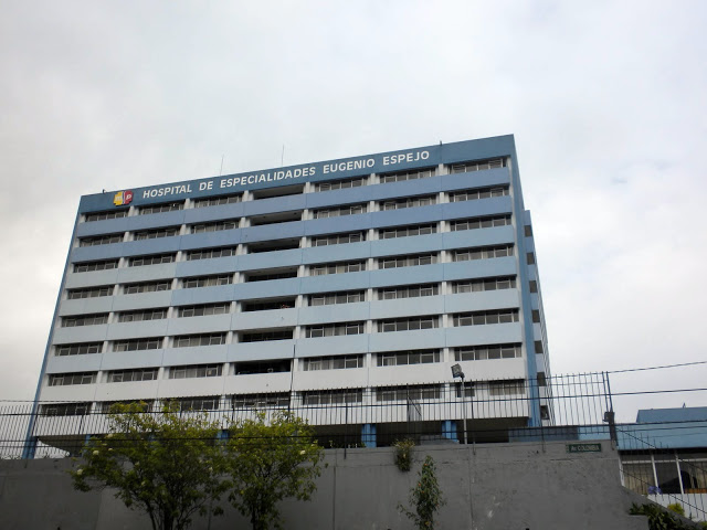 Denuncian &quot;negocios millonarios&quot; en hospital de Quito
