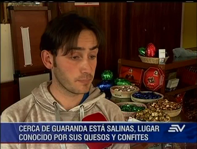 Guaranda vive el carnaval lleno de música y color