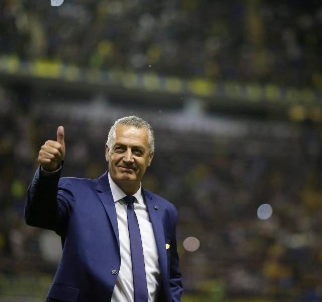 Gustavo Alfaro sí estará en los estadios viendo jugadores