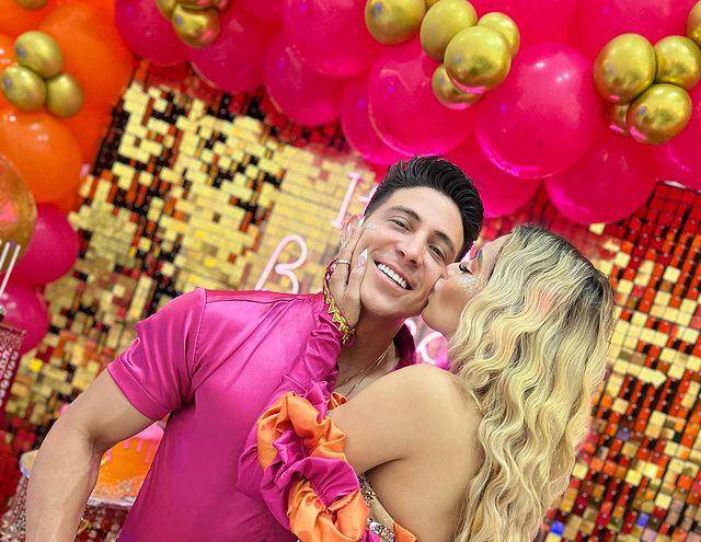 Imagen de Don Day y Elizabeth Cader en la celebración de su cumpleaños.