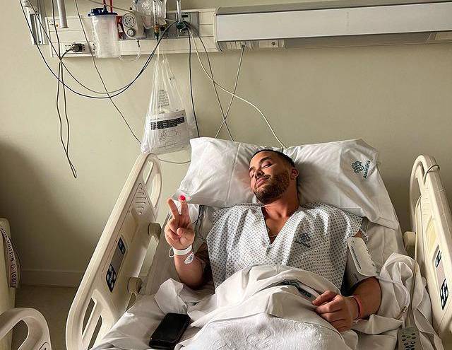 Imagen de Prince Royce internado en el hospital.