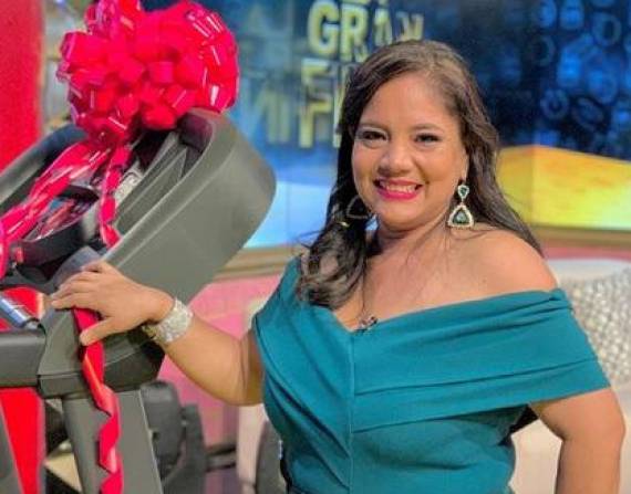 Mónica Chávez, ganadora del reto Baja Talla de En Contacto