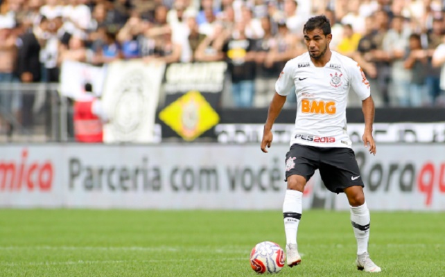 Sornoza: "Muy feliz por el primer trofeo con esta linda camisa"