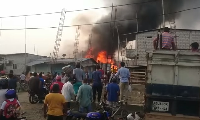 45 personas se quedan sin hogar tras incendio en Jujan