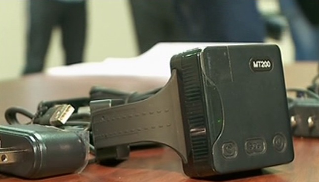 Suspenden la colocación de grilletes en todo el país