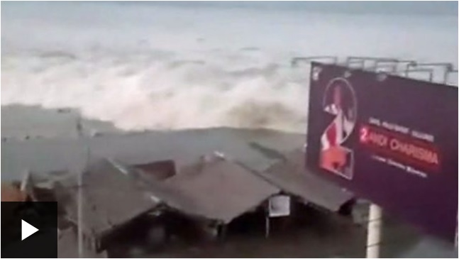 Indonesia: el video del tsunami al llegar a Palu, en la isla de Célebes