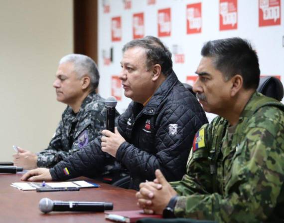 Violencia en Ecuador: 2.200 uniformados, entre policías y militares, patrullarán Santo Domingo