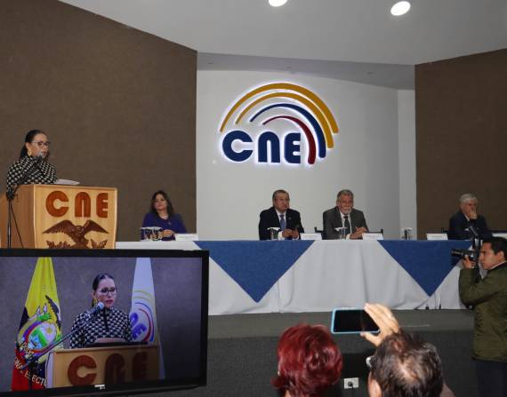 El Pleno del Consejo Nacional Electoral entregó las preguntas a los moderadores de los debates.