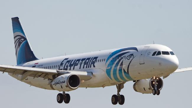 Azafata del A320 de Egyptair publicó una inquietante foto