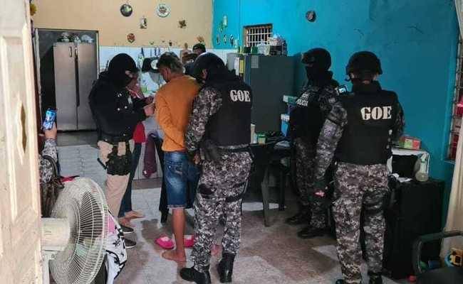 Tres detenidos en operativo contra presunta trata de personas en Quito