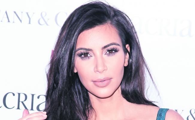 Asalto a Kardashian en París: "sacó un arma y le mostré el anillo"