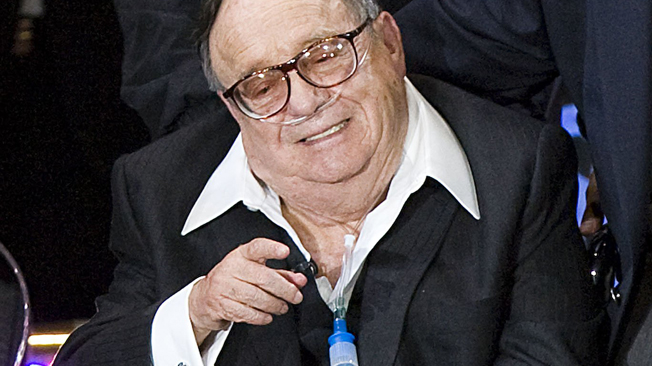 &quot;Chespirito&quot; se mantiene estable