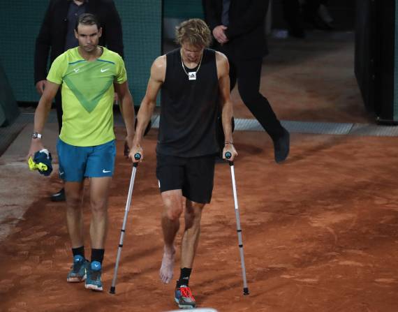 Alexander Zverev se lesionó en la semifinal del Roland Garros ante Rafael Nadal