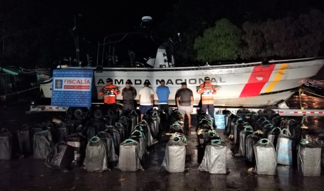 Detienen un semisumergible con 1.500 kilos de droga