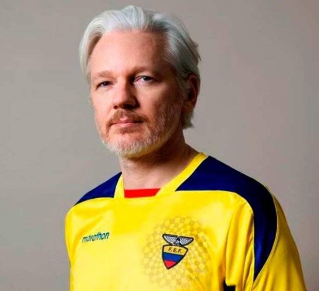 Cuestionan una eventual entrega de nacionalidad ecuatoriana a Assange