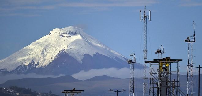 Recorren zona de acumulación de lahares de la última erupción del volcán Cotopaxi