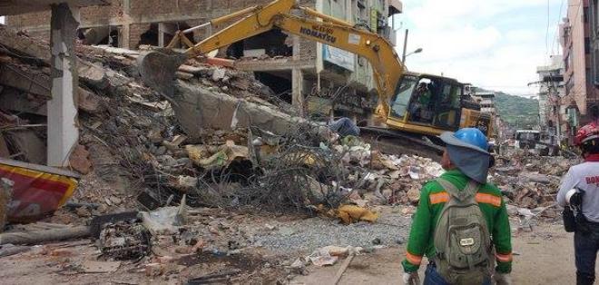 Ecuador registra 1812 réplicas desde el terremoto de magnitud 7,8