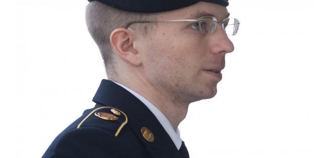 Manning se someterá a tratamiento hormonal para convertirse en mujer