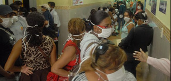 Extienden horarios de atención en centros de salud de Guayaquil