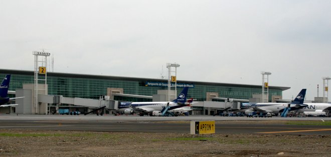 Suspenden parcialmente las operaciones en el aeropuerto de Guayaquil