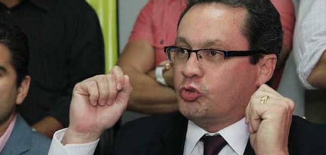 Nelson Zavala deberá pagar multa de $ 3 mil por denuncia de comunidad GLBTI