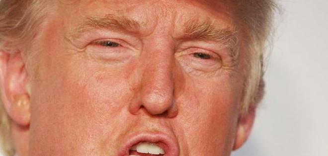 Donald Trump expulsa a periodista latino de rueda de prensa