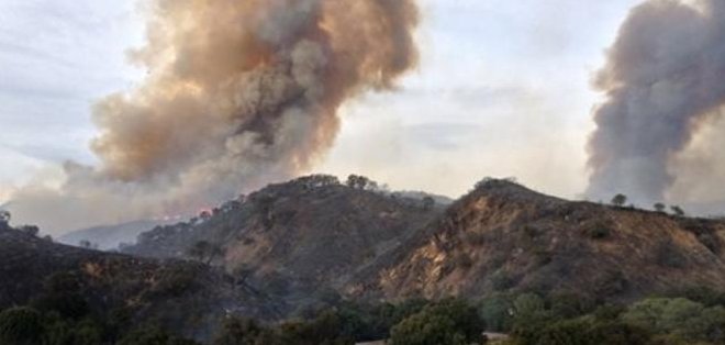 El incendio forestal en California ha devastado más de 65.000 hectáreas