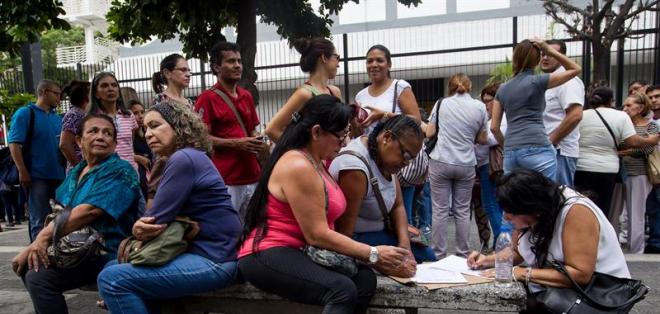 Venezuela: opositora MUD convoca para el lunes a &quot;ratificar firmas&quot; de revocatorio