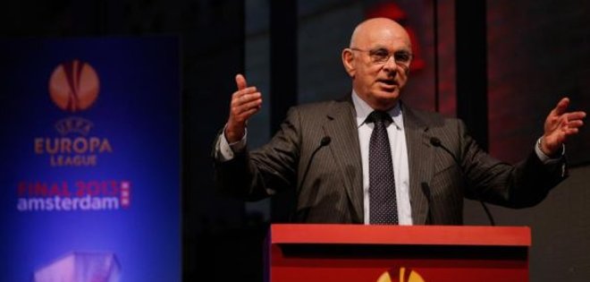 Solo tres candidatos contra Blatter por presidencia de FIFA