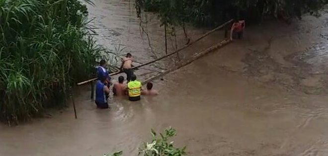 Fuertes lluvias afectan a seis provincias ecuatorianas