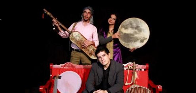 Cantante persa, músico marroquí y poeta español: Nómadas en la Mitad de Mundo