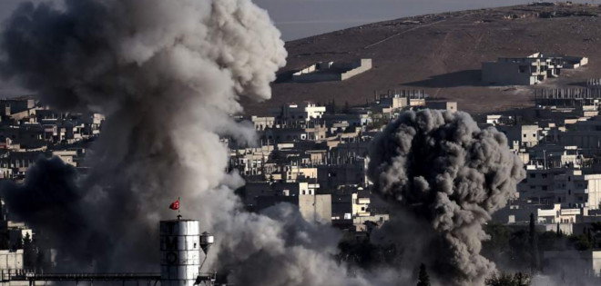 Turquía autoriza uso de sus bases aéreas a EEUU; los kurdos contraatacan en Kobane