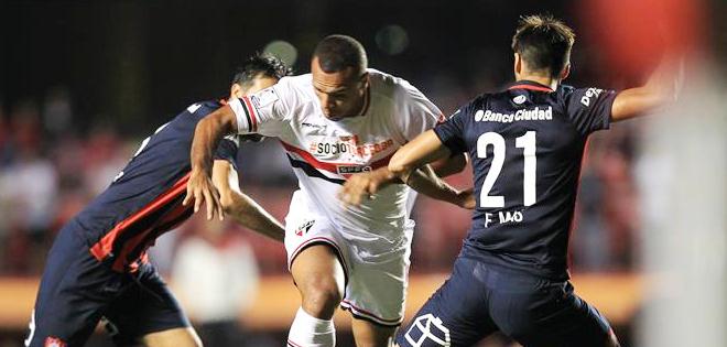 Sao Paulo derrota al San Lorenzo con un gol agónico
