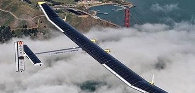El Solar Impulse se prepara para la complicada misión de cruzar el Pacífico