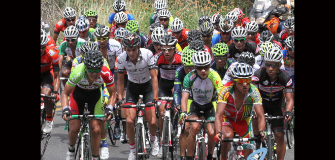 El ecuatoriano Juan Pozo gana la 34 edición de la Vuelta Ciclista al Ecuador