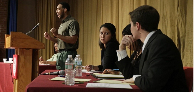 Detenidos de cárcel en Nueva York gana debate a equipo de Harvard
