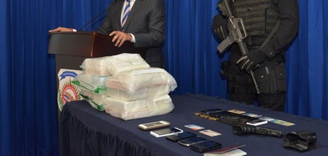 España desmantela red de narcotráfico, 35 detenidos en varios países