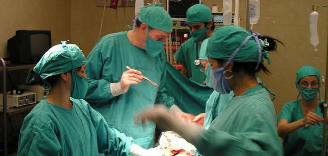 Federación Médica Ecuatoriana discutió ley de mala práctica profesional