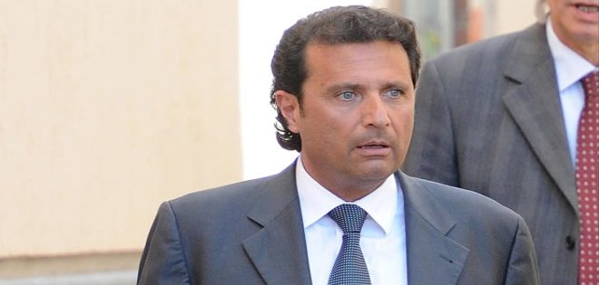 Costa Concordia: el capitán Schettino culpa al timonel