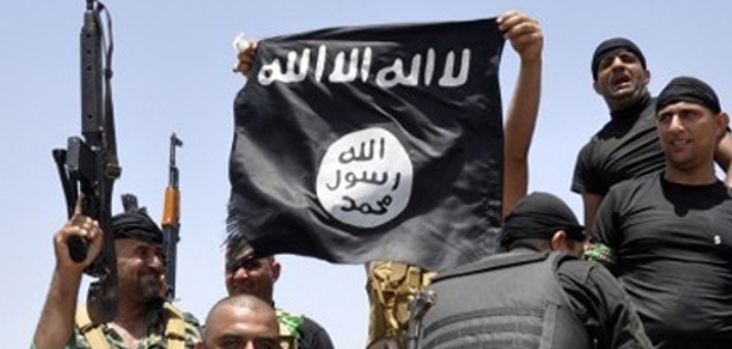 Agresor de policías franceses, un convertido al islam que exhibía bandera del EI