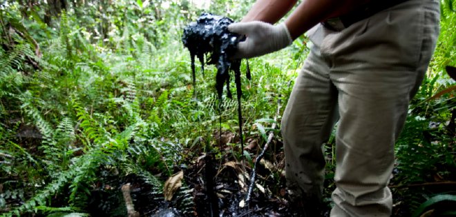 Afectados por contaminación piden suspender fallo a favor de Chevron