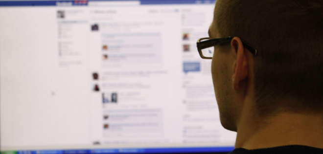 Delincuentes extorsionan a personas a través de redes sociales