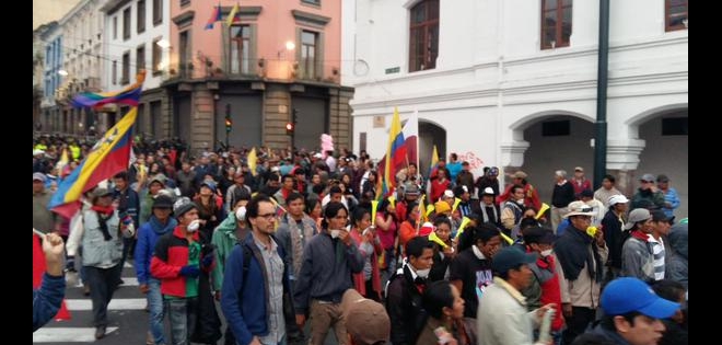 Indígenas insisten en reformas, Gobierno les exige rectificaciones