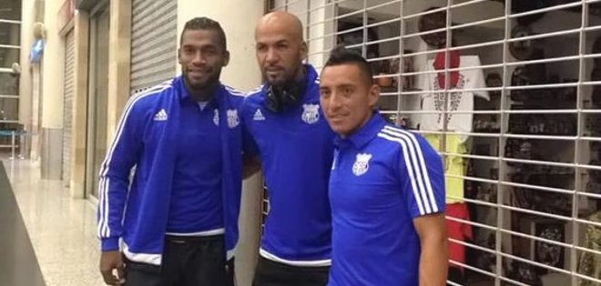 Emelec viaja a Argentina con nueva “piel”