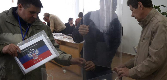 Donetsk declara su independencia de Ucrania y pide integrarse en Rusia