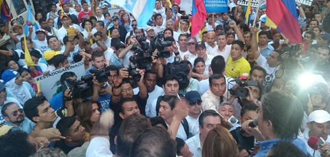 Marcha encabezada por Lasso se desarrolló sin problemas en la 9 de Octubre