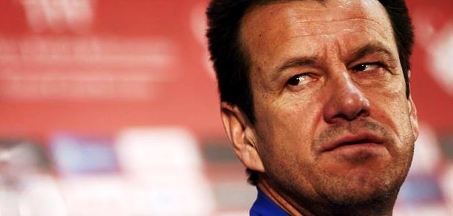 Dunga promete que Brasil intentará hacer olvidar el 1-7 ante Alemania