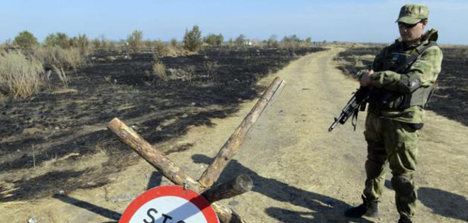 Kiev denuncia que Novoazovsk fue tomada por dos columnas de blindados rusos